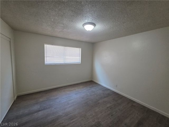 304 Orland Street 39, Las Vegas, NV 89107