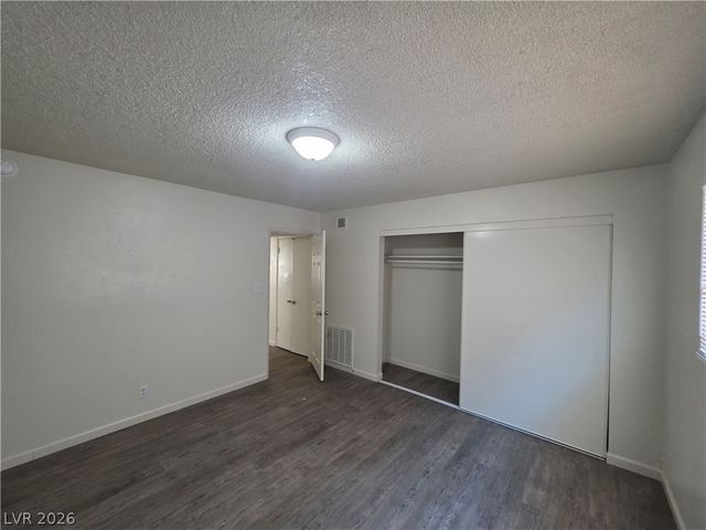304 Orland Street 39, Las Vegas, NV 89107
