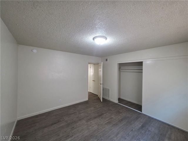 304 Orland Street 39, Las Vegas, NV 89107