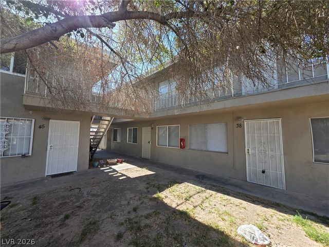 304 Orland Street 39, Las Vegas, NV 89107