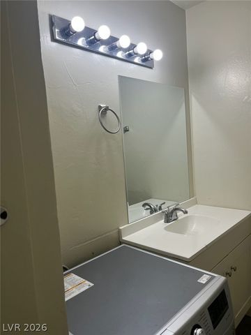 304 Orland Street 39, Las Vegas, NV 89107