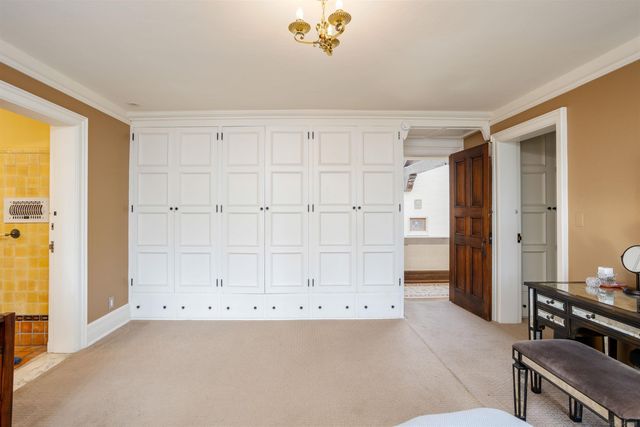 189 Cloverly Road, Grosse Pointe Farms, MI 48236