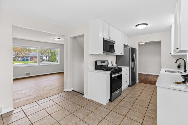 10200 4th Avenue S, Bloomington, MN 55420