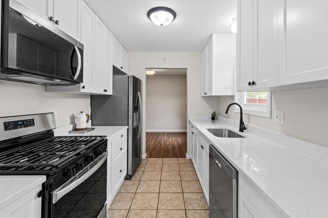 10200 4th Avenue S, Bloomington, MN 55420