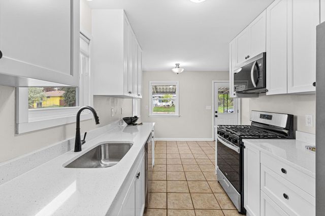 10200 4th Avenue S, Bloomington, MN 55420