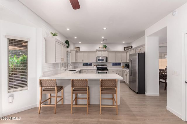 3297 E MAYBERRY Avenue, Gilbert, AZ 85297