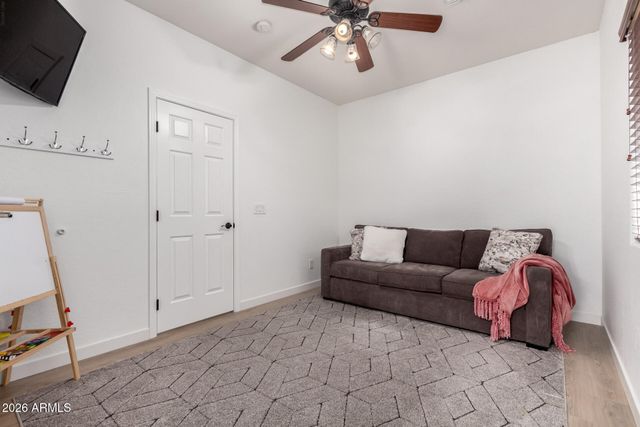 3297 E MAYBERRY Avenue, Gilbert, AZ 85297