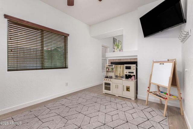 3297 E MAYBERRY Avenue, Gilbert, AZ 85297