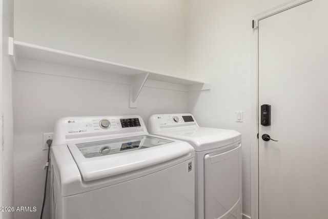 3297 E MAYBERRY Avenue, Gilbert, AZ 85297