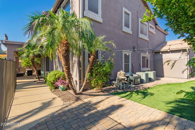 3297 E MAYBERRY Avenue, Gilbert, AZ 85297