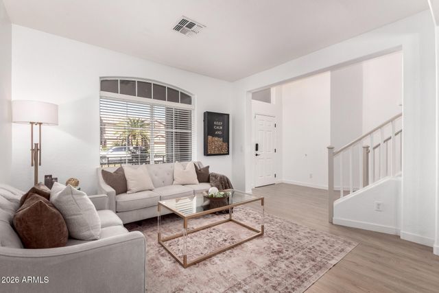 3297 E MAYBERRY Avenue, Gilbert, AZ 85297