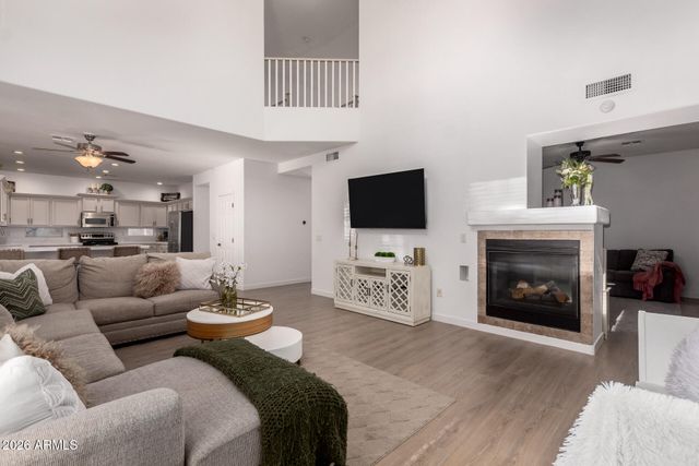 3297 E MAYBERRY Avenue, Gilbert, AZ 85297