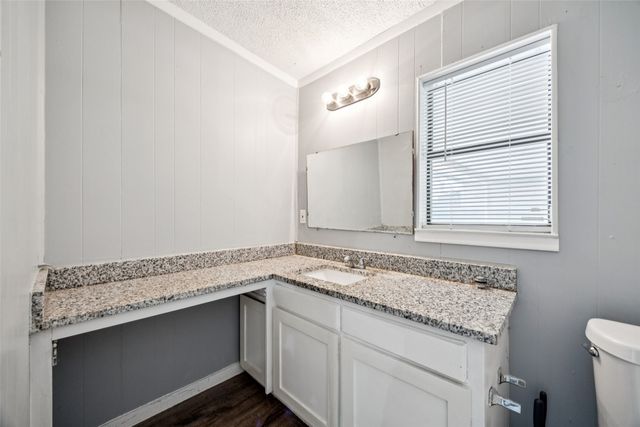 5652 Conlin Drive, Fort Worth, TX 76134