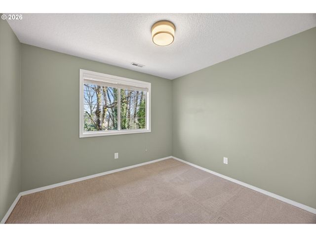 4153 CALAROGA Cir, West Linn, OR 97068