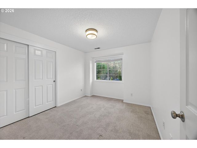 4153 CALAROGA Cir, West Linn, OR 97068