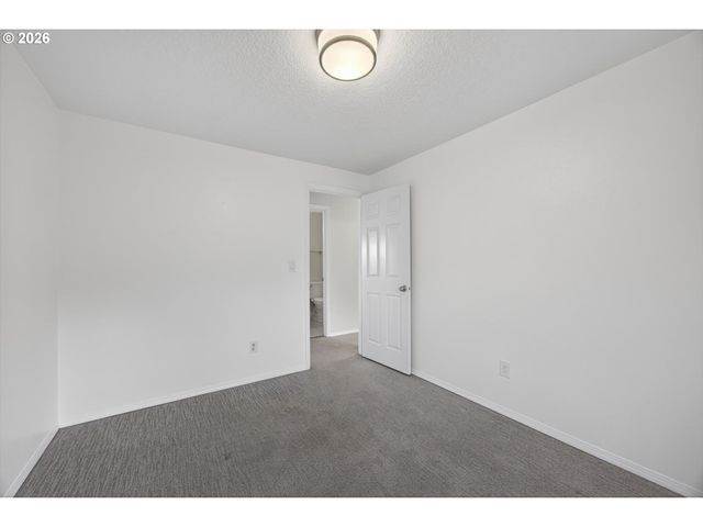 4153 CALAROGA Cir, West Linn, OR 97068