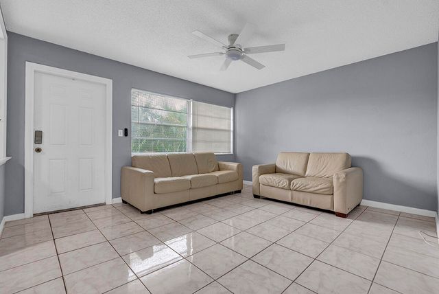 340 NW 19th Street 308, Boca Raton, FL 33432