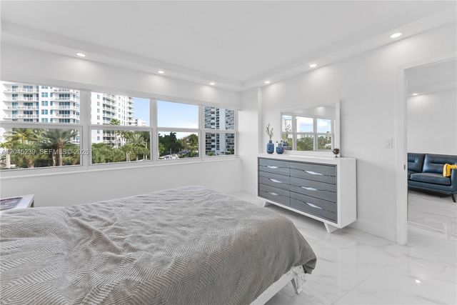 3250 NE 28th St 403, Fort Lauderdale, FL 33308