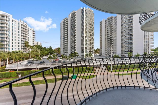 3250 NE 28th St 403, Fort Lauderdale, FL 33308