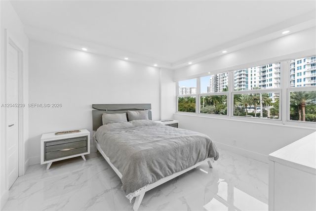 3250 NE 28th St 403, Fort Lauderdale, FL 33308