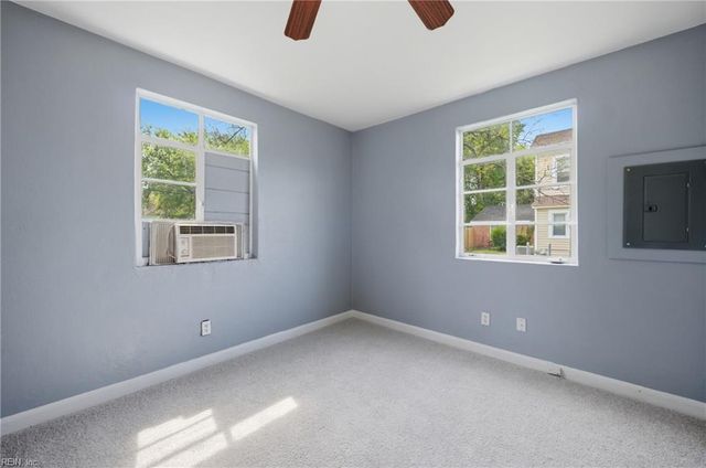 853 W 43rd ST, Norfolk, VA 23508