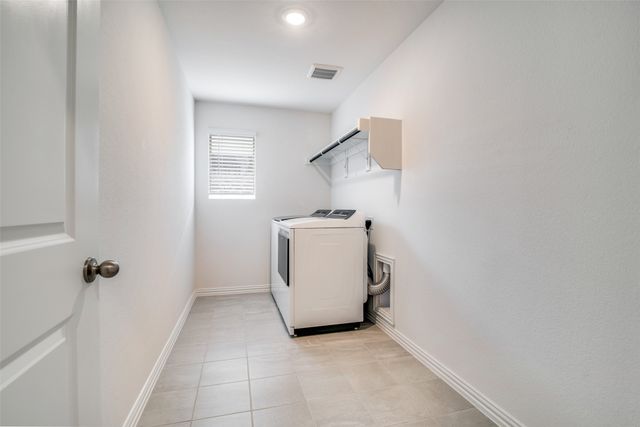 1371 Los Olmos Lane, Crandall, TX 75114