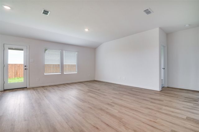 1371 Los Olmos Lane, Crandall, TX 75114