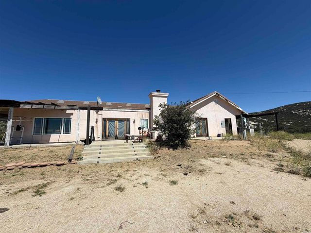 45620 Lewis Valley Road, Hemet, CA 92544