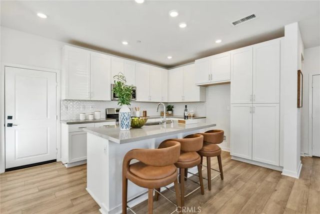 4044 Shada Lane, Corona, CA 92883