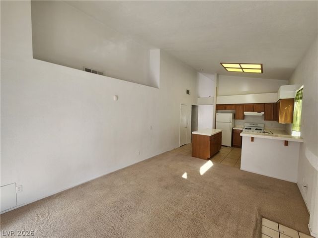 1917 Casa Verde Drive, North Las Vegas, NV 89031
