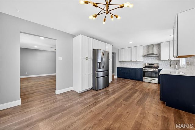 242 Berlekamp Drive, St Charles, MO 63303