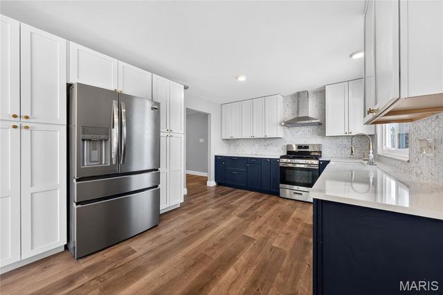 242 Berlekamp Drive, St Charles, MO 63303