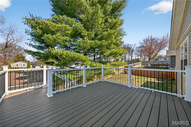 242 Berlekamp Drive, St Charles, MO 63303