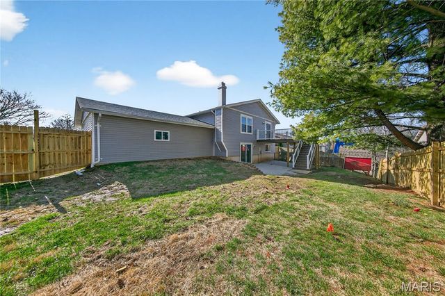 242 Berlekamp Drive, St Charles, MO 63303