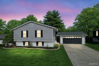 242 Berlekamp Drive, St Charles, MO 63303