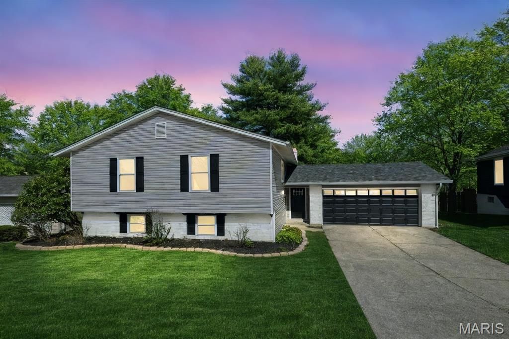 242 Berlekamp Drive, St Charles, MO 63303