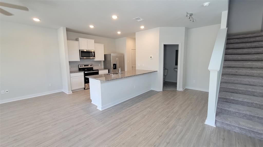 605 W South ST 231, Leander, TX 78641