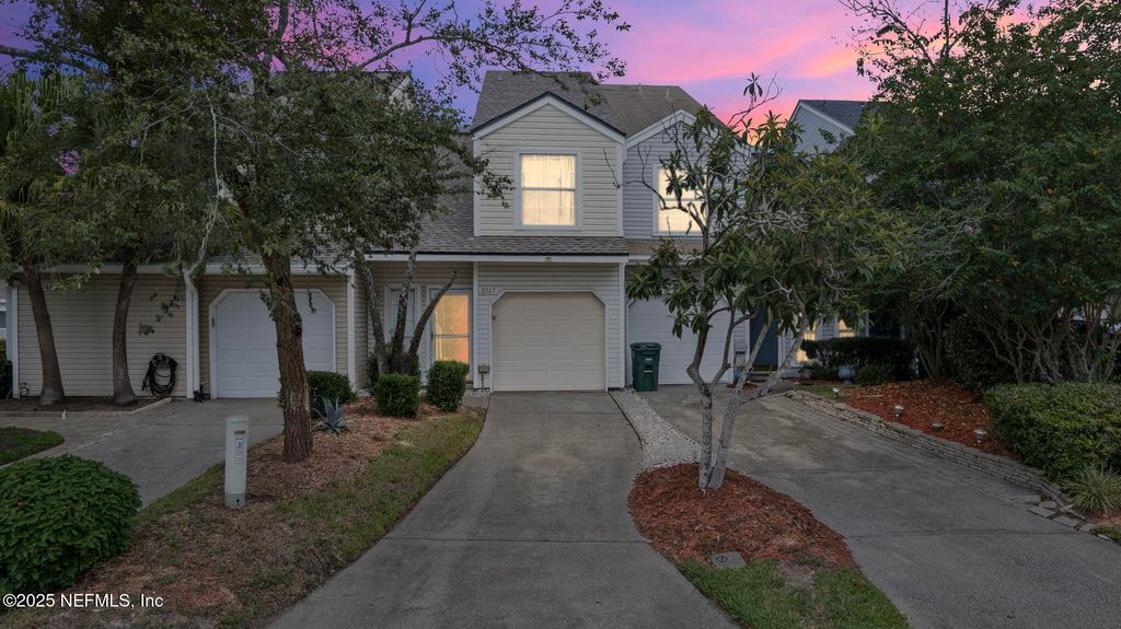 3747 MOORINGS Lane, Jacksonville, FL 32257