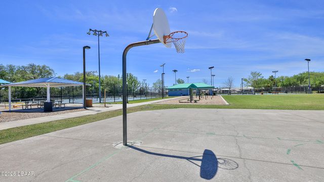 6171 Sabal Point Circle, Port Orange, FL 32128