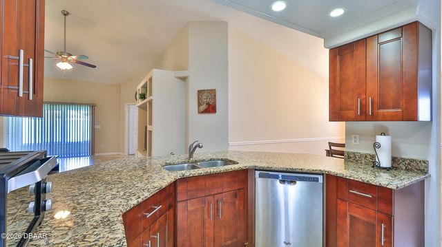 6171 Sabal Point Circle, Port Orange, FL 32128