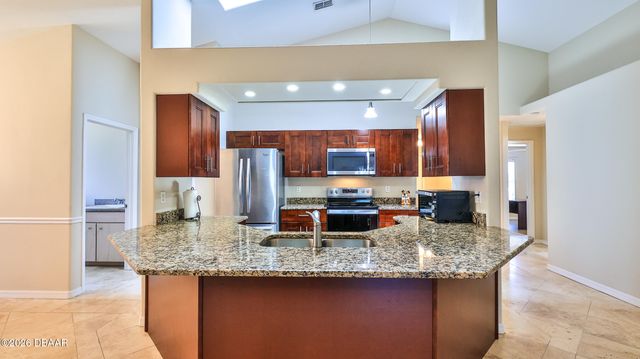 6171 Sabal Point Circle, Port Orange, FL 32128