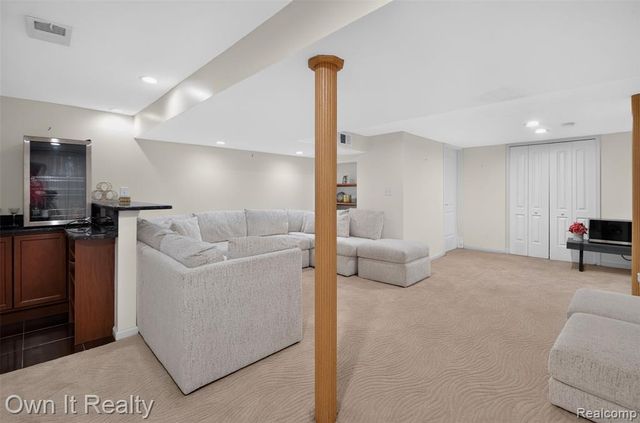 718 S Military Street, Dearborn, MI 48124
