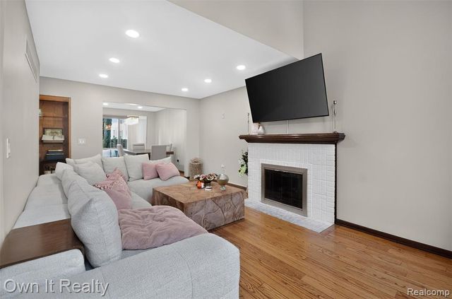 718 S Military Street, Dearborn, MI 48124