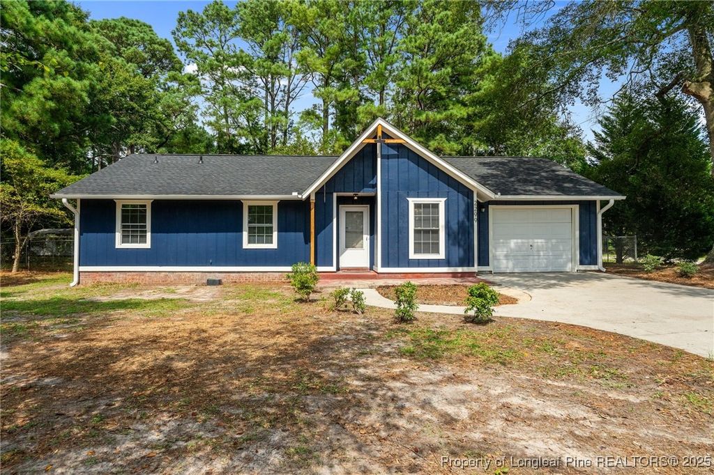 2299 Hackney Loop, Fayetteville, NC 28304