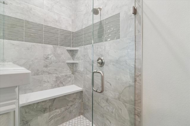 2800 Monument Court, Heath, TX 75126
