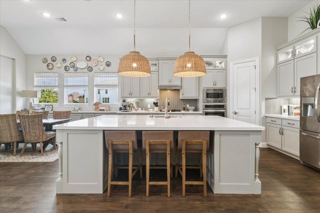 2800 Monument Court, Heath, TX 75126