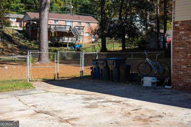 2719 Waleska Way, East Point, GA 30344