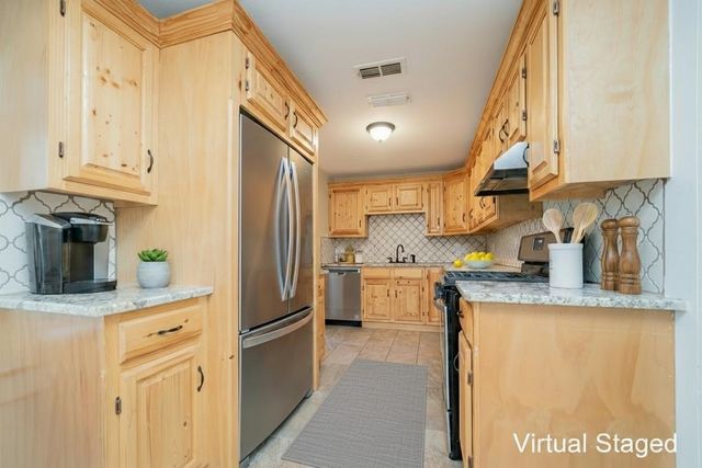 510 E Young Street, Longview, TX 75602