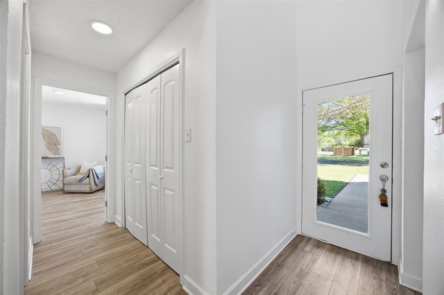 3200 Spaniel DR, Austin, TX 78759