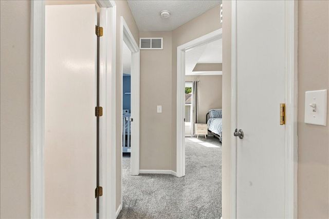 4106 BRIARWOOD Drive, Council Bluffs, IA 51503